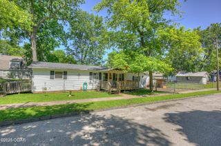 502 N Oak Street, Webb City, MO 64870