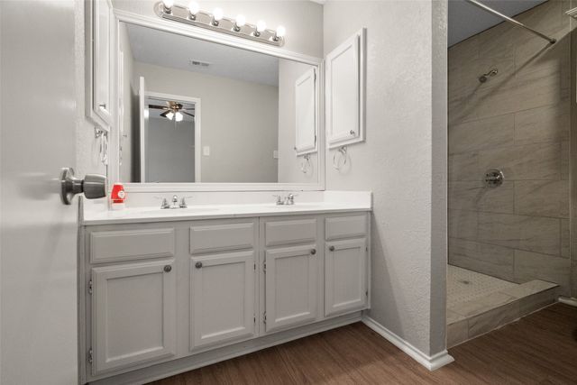 624 Quail Hollow Drive, Mesquite, TX 75150