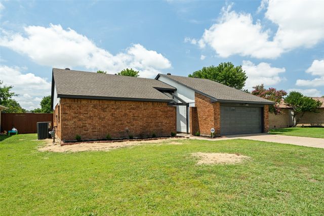 624 Quail Hollow Drive, Mesquite, TX 75150