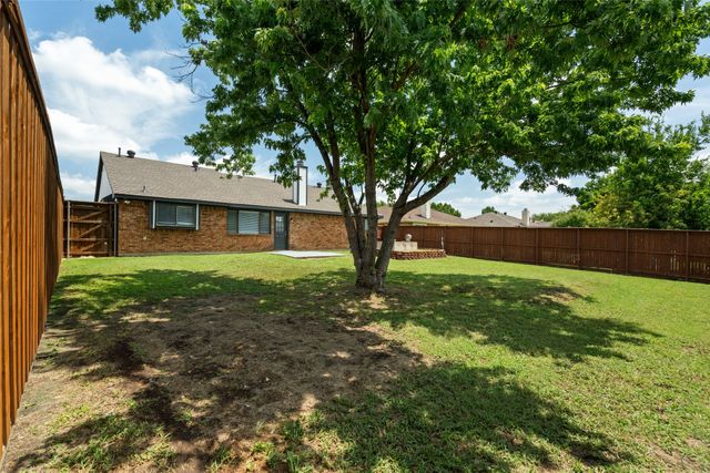 624 Quail Hollow Drive, Mesquite, TX 75150
