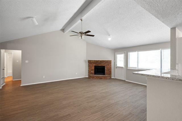 624 Quail Hollow Drive, Mesquite, TX 75150