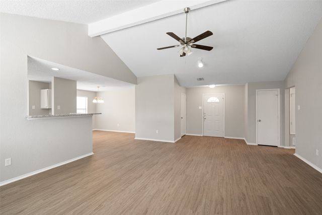 624 Quail Hollow Drive, Mesquite, TX 75150
