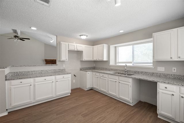624 Quail Hollow Drive, Mesquite, TX 75150