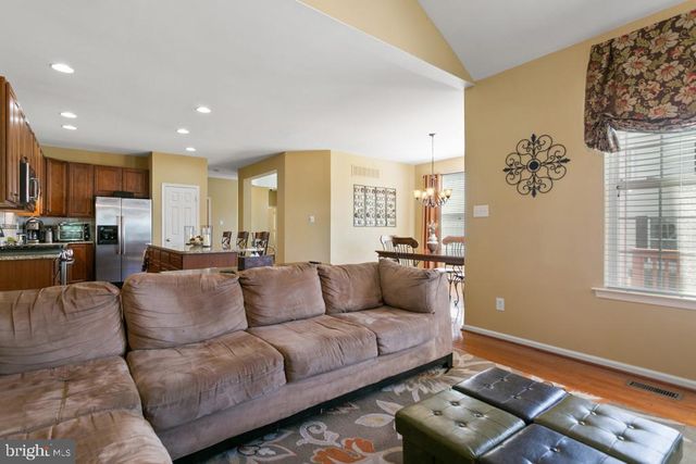 247 DEEPDALE DR, Kennett Square, PA 19348