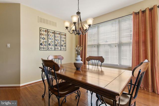 247 DEEPDALE DR, Kennett Square, PA 19348