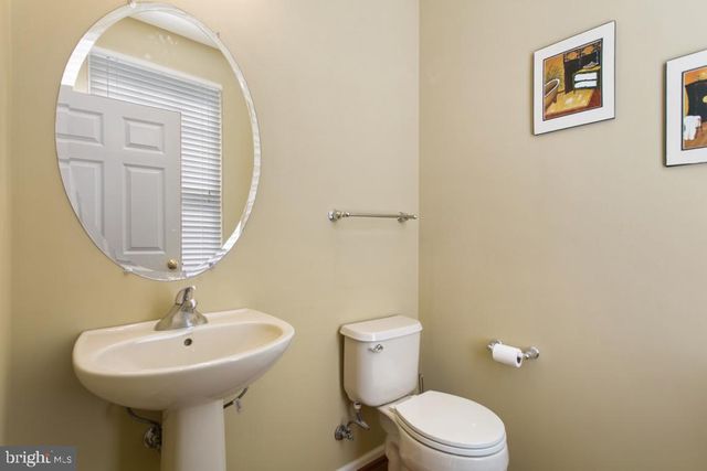 247 DEEPDALE DR, Kennett Square, PA 19348