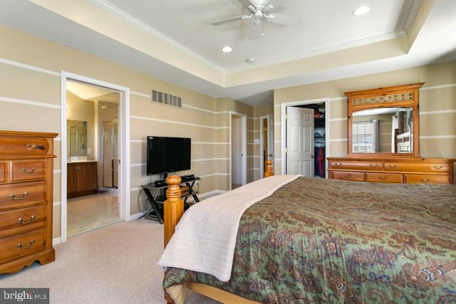 247 DEEPDALE DR, Kennett Square, PA 19348