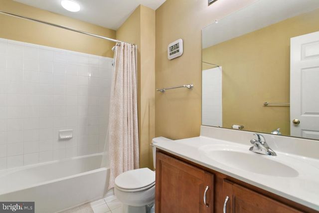 247 DEEPDALE DR, Kennett Square, PA 19348