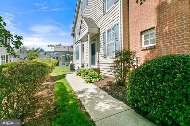 247 DEEPDALE DR, Kennett Square, PA 19348