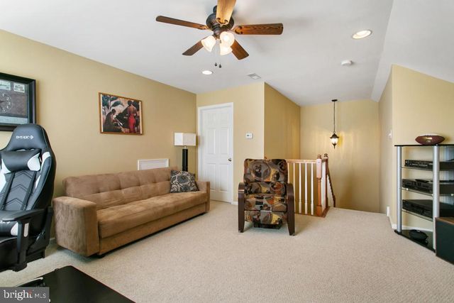 247 DEEPDALE DR, Kennett Square, PA 19348