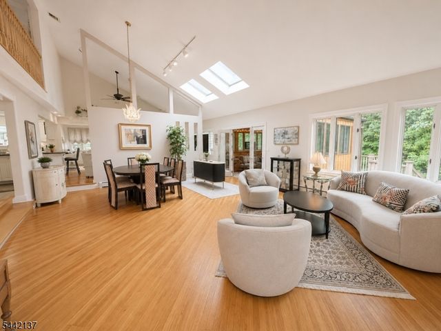 5 Craven Rd, Mountain Lakes Boro, NJ 07046