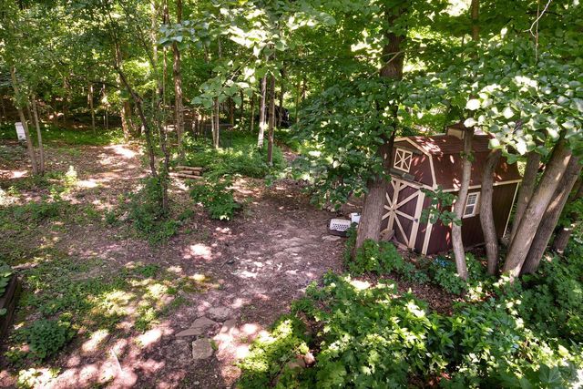 6905 Colt CIRCLE, West Bend, WI 53090