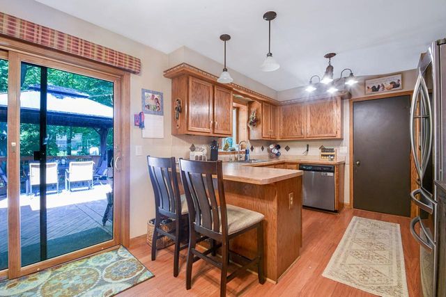 6905 Colt CIRCLE, West Bend, WI 53090
