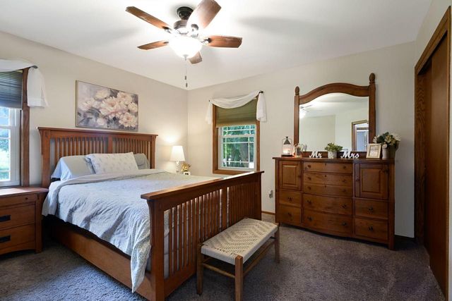 6905 Colt CIRCLE, West Bend, WI 53090