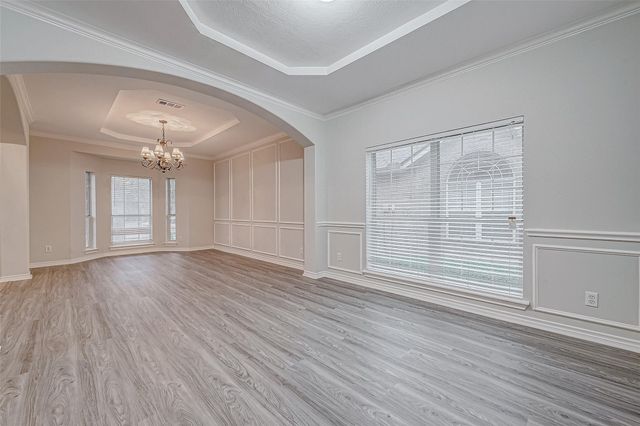 10327 Sablebrook Lane, Houston, TX 77095