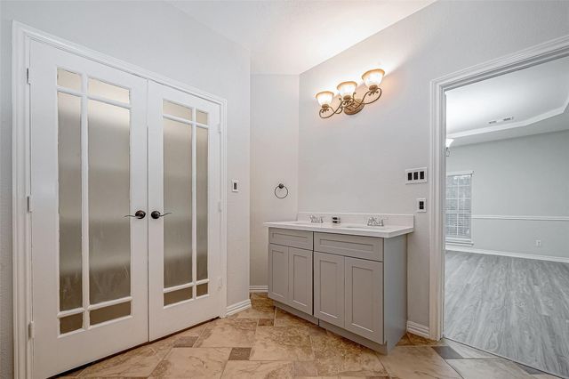 10327 Sablebrook Lane, Houston, TX 77095