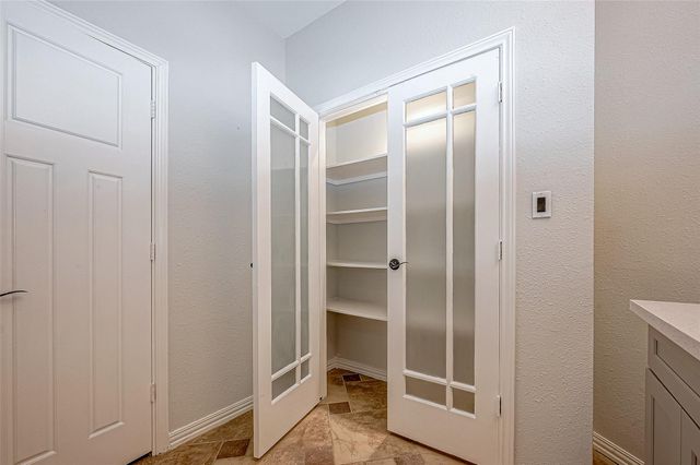 10327 Sablebrook Lane, Houston, TX 77095