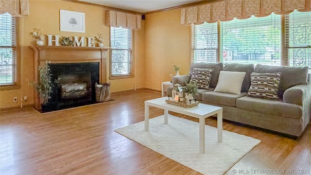 1024 Stanley SW, Ardmore, OK 73401