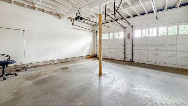 1024 Stanley SW, Ardmore, OK 73401
