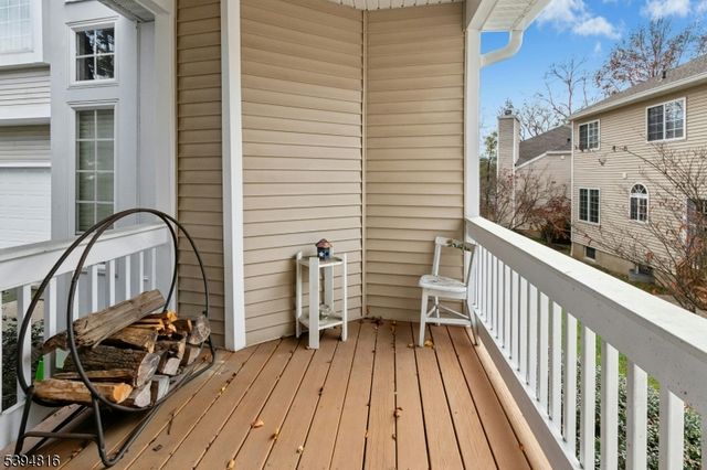 14 Schindler Ct, Chatham Boro, NJ 07928