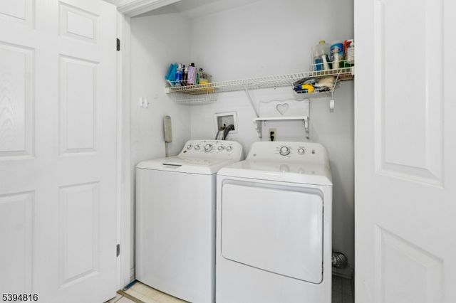 14 Schindler Ct, Chatham Boro, NJ 07928