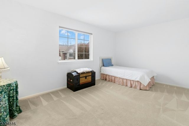 14 Schindler Ct, Chatham Boro, NJ 07928