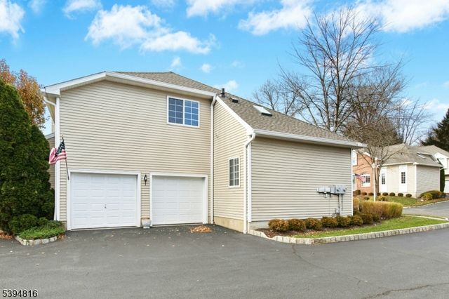 14 Schindler Ct, Chatham Boro, NJ 07928