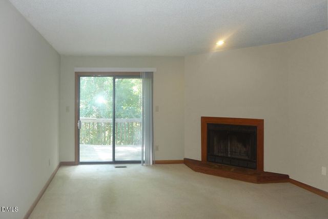 206 Cedarwood Lane, Carrboro, NC 27510