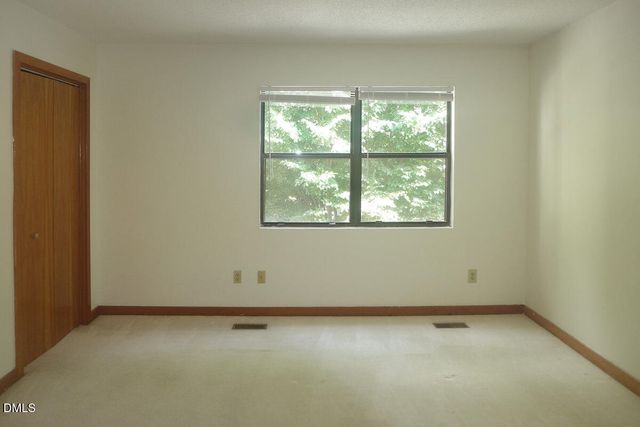 206 Cedarwood Lane, Carrboro, NC 27510