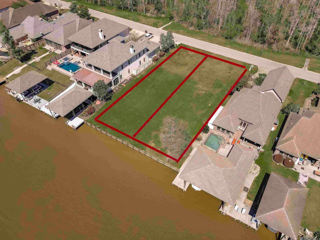 21049 Waterfront East Dr, Maurepas, LA 70449