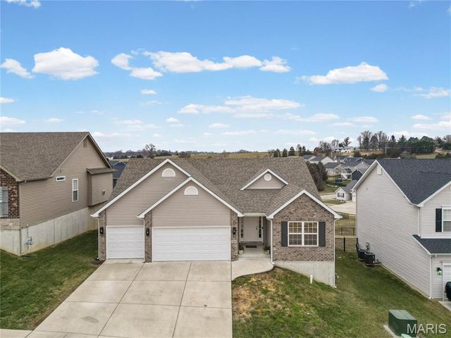 1810 Valley View Circle, Festus, MO 63028