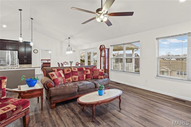 1810 Valley View Circle, Festus, MO 63028