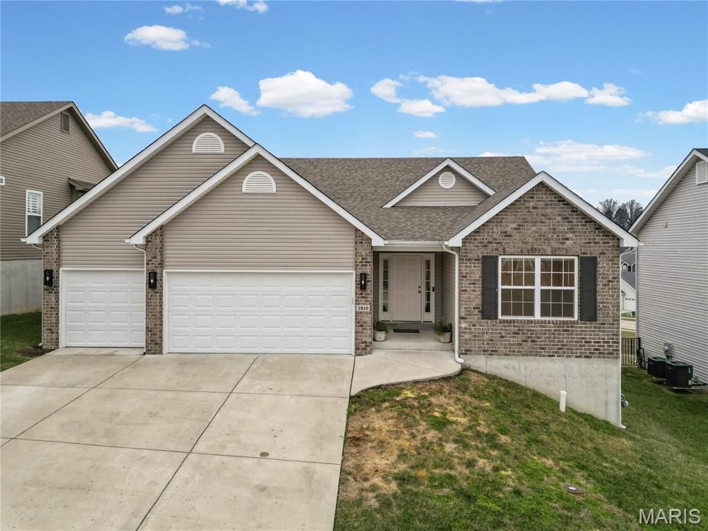 1810 Valley View Circle, Festus, MO 63028
