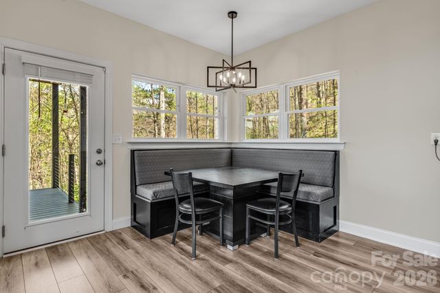 35 Chesten Mountain Drive, Asheville, NC 28803