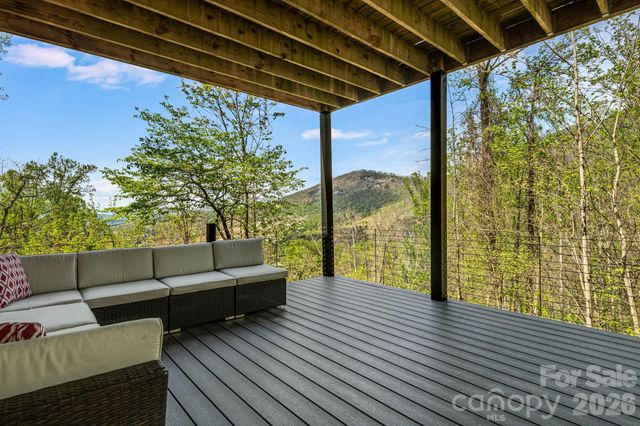 35 Chesten Mountain Drive, Asheville, NC 28803