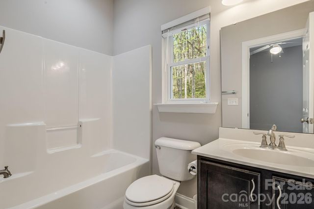 35 Chesten Mountain Drive, Asheville, NC 28803