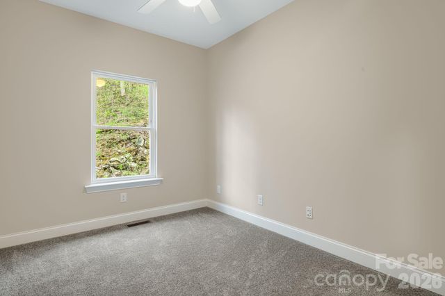 35 Chesten Mountain Drive, Asheville, NC 28803