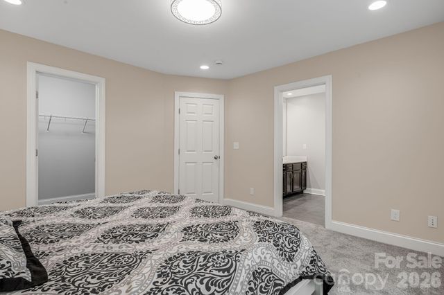 35 Chesten Mountain Drive, Asheville, NC 28803
