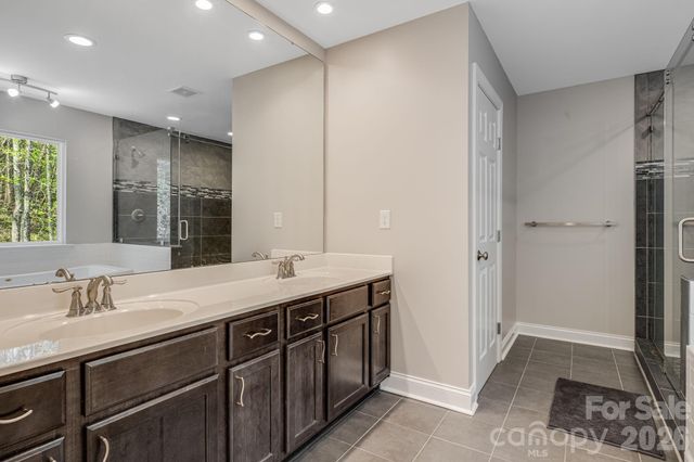 35 Chesten Mountain Drive, Asheville, NC 28803