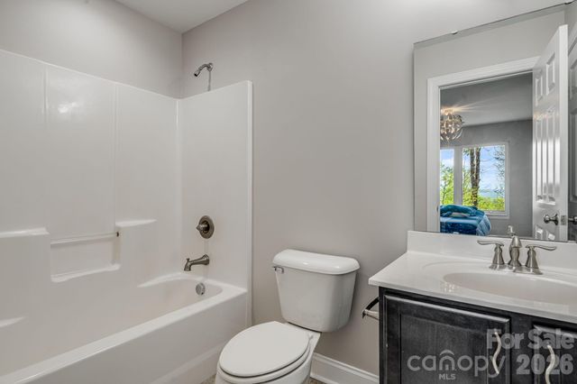 35 Chesten Mountain Drive, Asheville, NC 28803