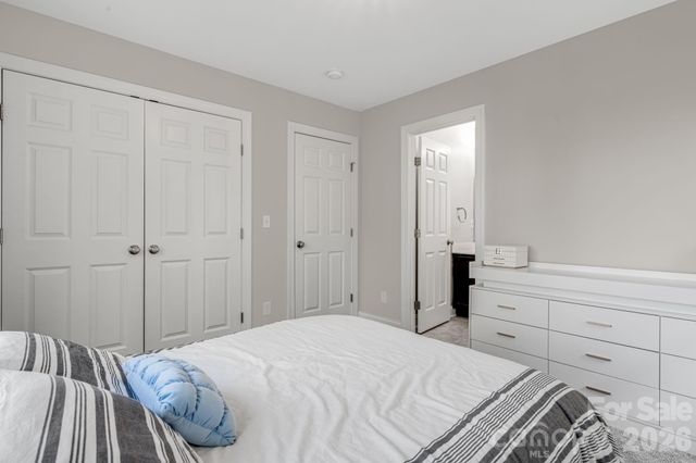 35 Chesten Mountain Drive, Asheville, NC 28803