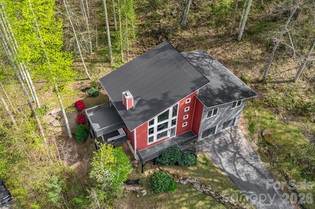 35 Chesten Mountain Drive, Asheville, NC 28803