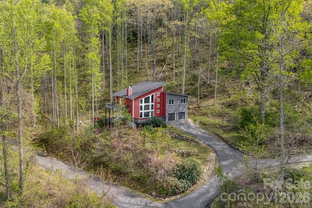 35 Chesten Mountain Drive, Asheville, NC 28803