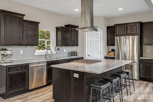 35 Chesten Mountain Drive, Asheville, NC 28803