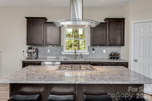 35 Chesten Mountain Drive, Asheville, NC 28803