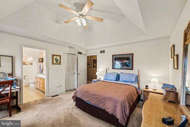 400 LOCUST ST, Halifax, PA 17032