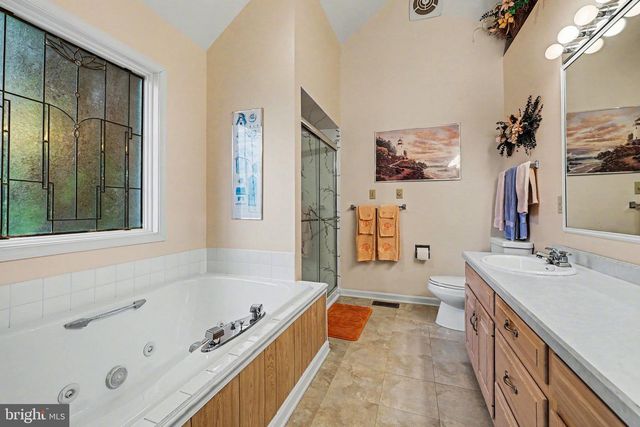 400 LOCUST ST, Halifax, PA 17032