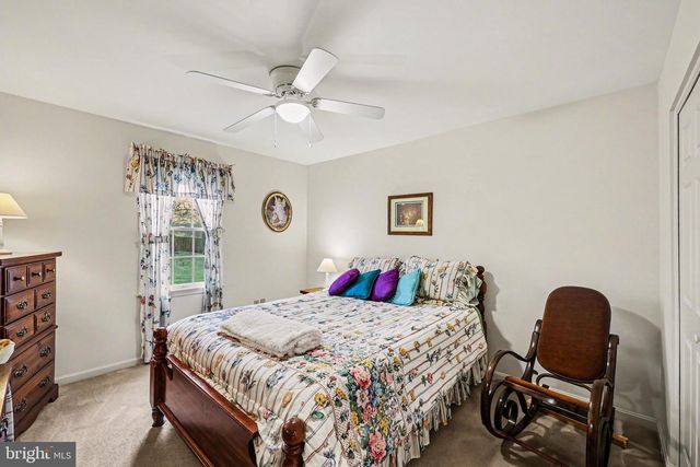 400 LOCUST ST, Halifax, PA 17032