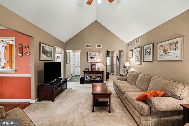 400 LOCUST ST, Halifax, PA 17032