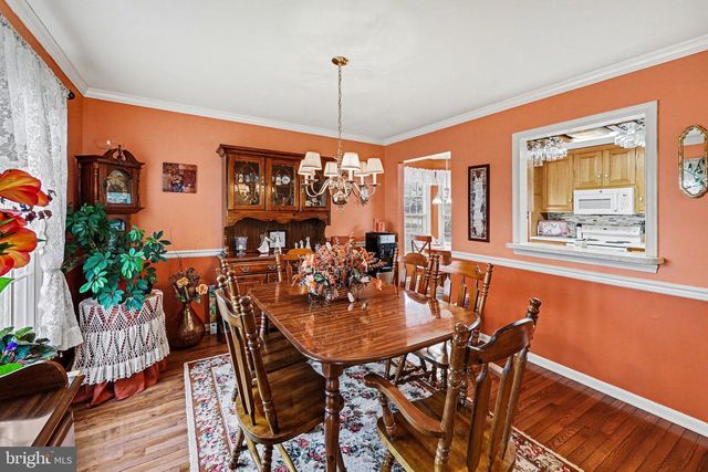 400 LOCUST ST, Halifax, PA 17032